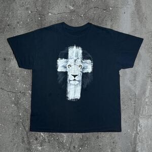 Kerusso fear not jesus christ lion religious shirt